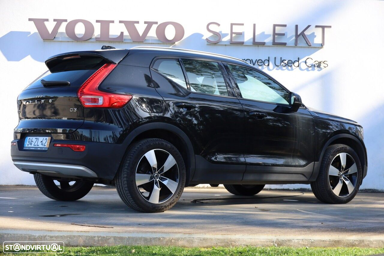 Volvo XC 40 2.0 D3 Momentum Plus Geartronic - 24