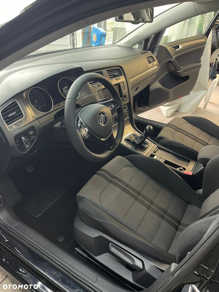 Volkswagen Golf 1.2 TSI BlueMotion Technology MATCH - 24