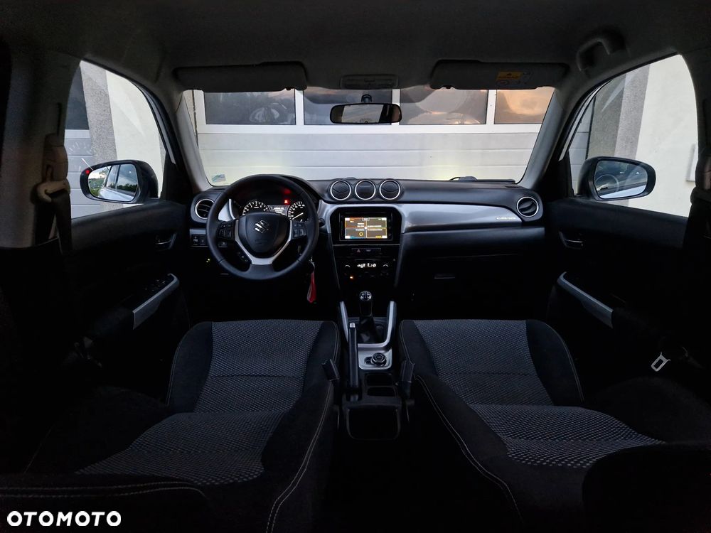 Suzuki Vitara 1.6 (4x4) Allgrip Comfort+ - 36