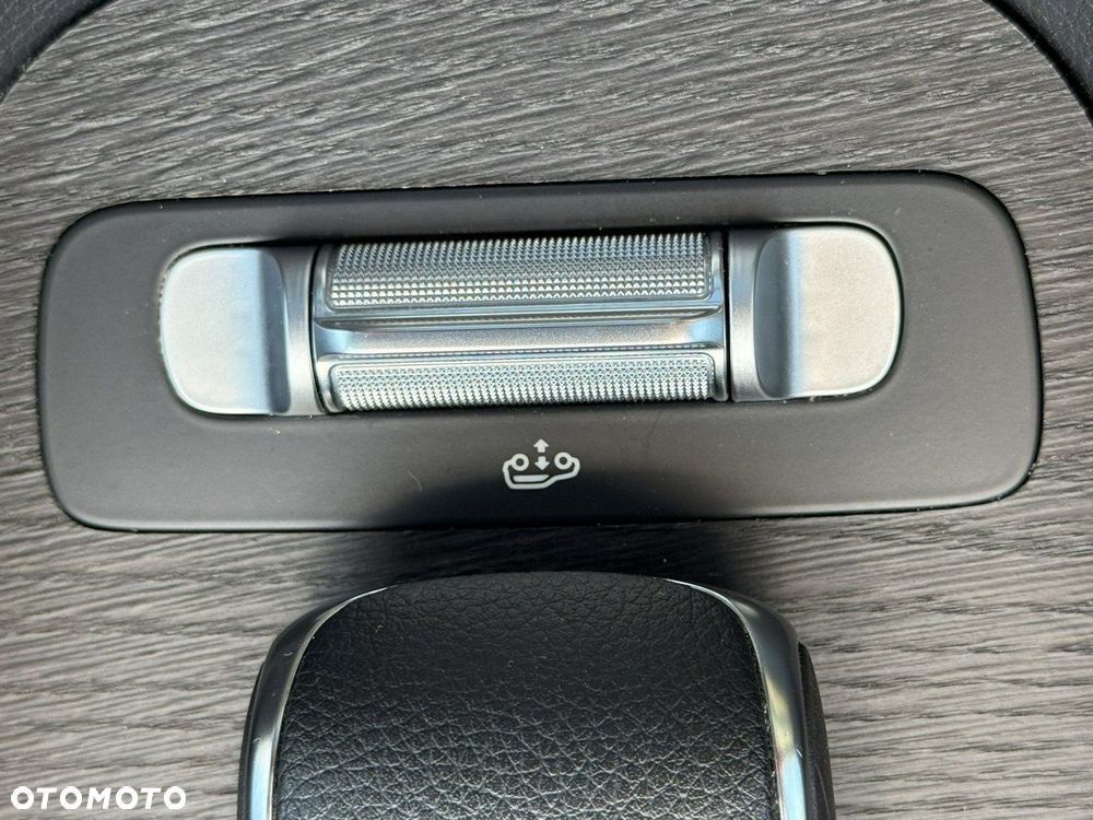 Mercedes-Benz GLE - 36