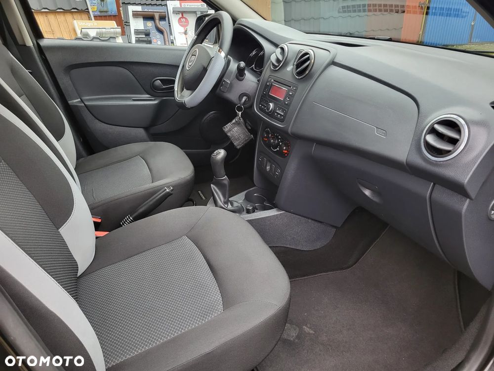 Dacia Sandero 1.2 16V 75 Ambiance - 19