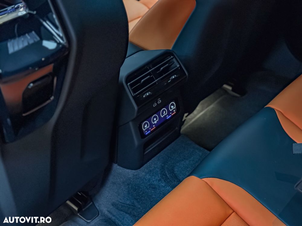 BMW M5 xDrive AT PHEV - 24