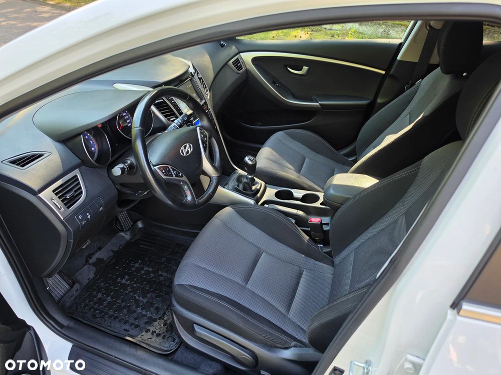 Hyundai i30 1.6 GDI BlueDrive Comfort - 15