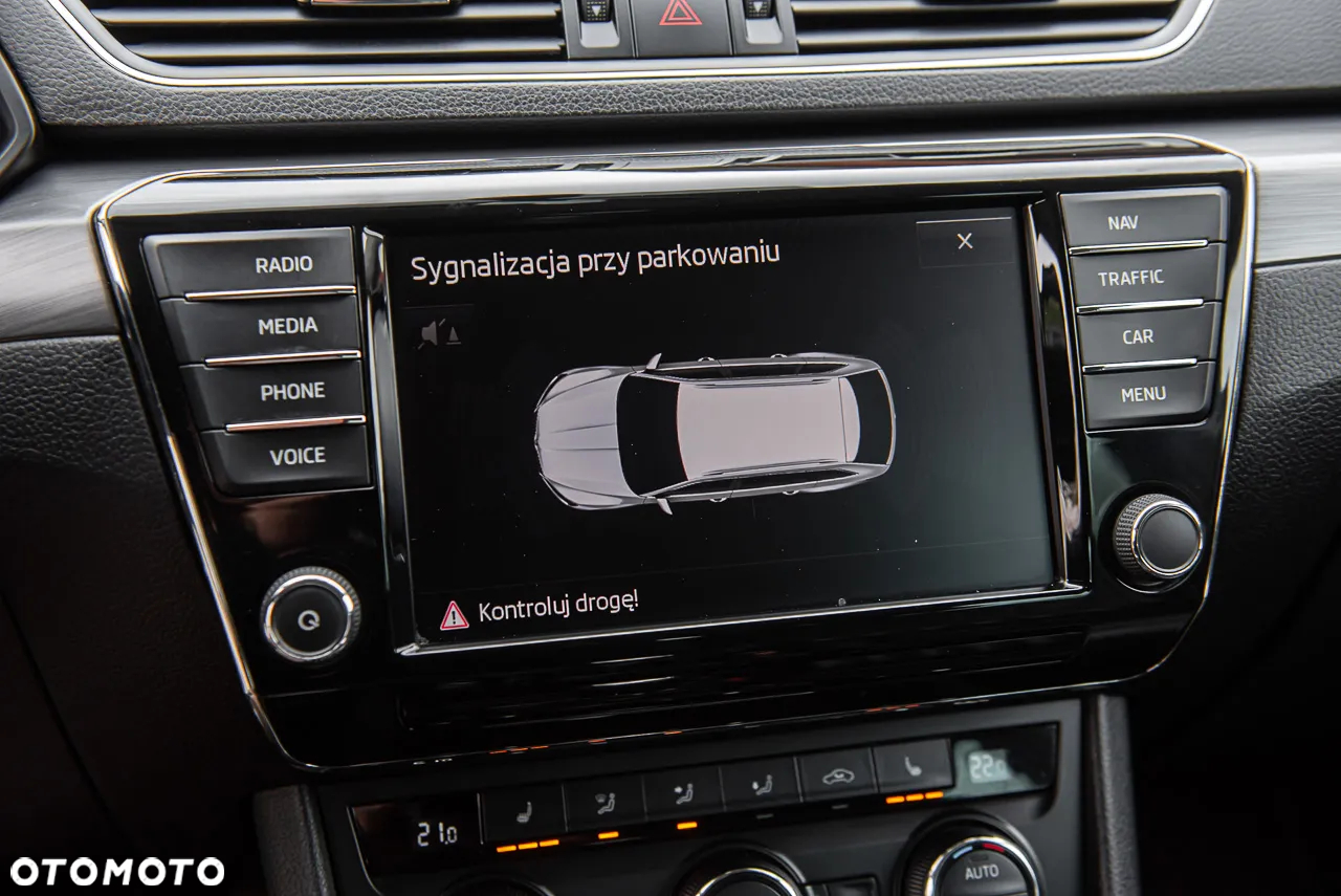 Skoda Superb 2.0 TDI DSG L&K - 22