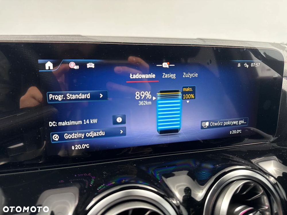 Mercedes-Benz EQA 250+ 70.5kWh AMG Line - 21