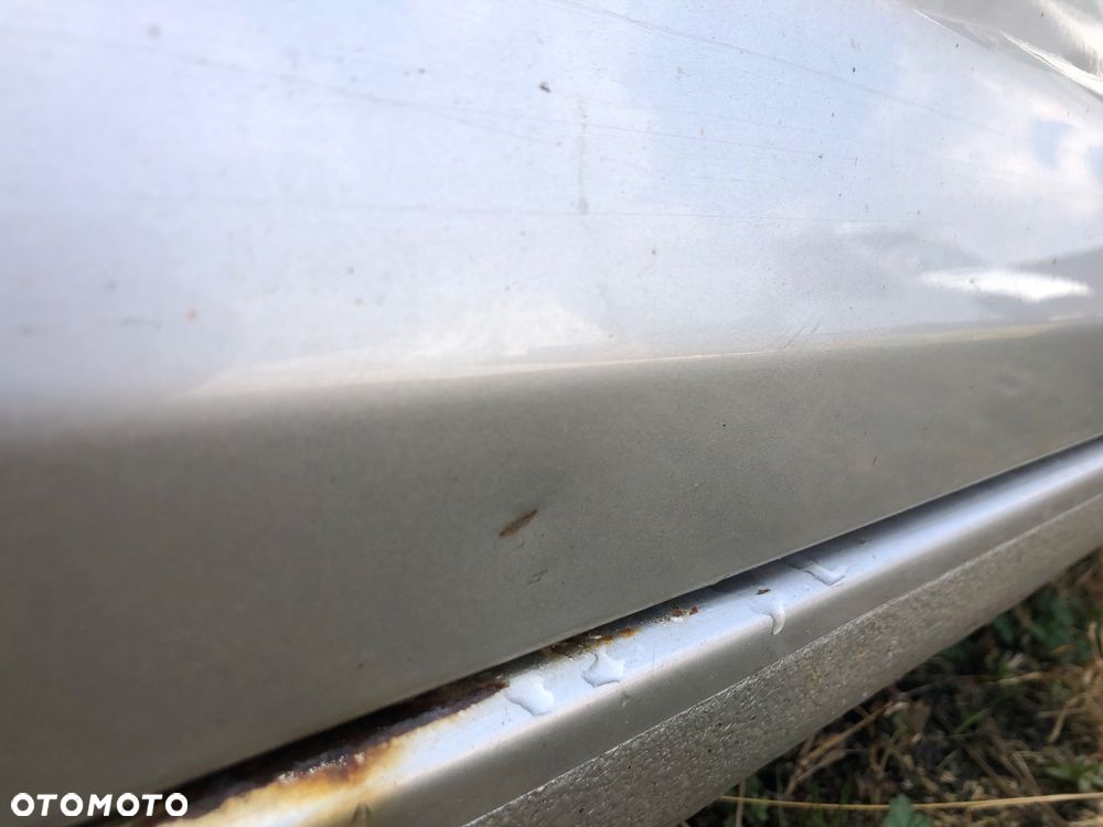 Drzwi prawe poszycie VW GOLF V Plus LA7W - 2