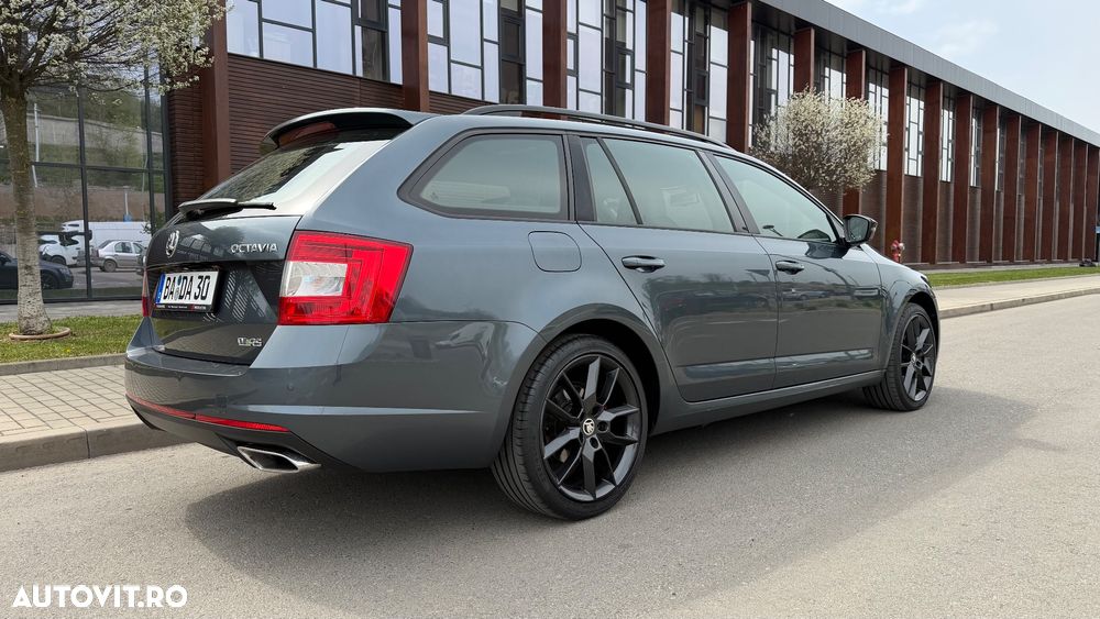 Skoda Octavia 2.0 TDI (Green tec) DSG RS - 29