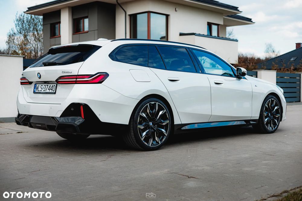 BMW Seria 5 520d xDrive M Sport sport - 17