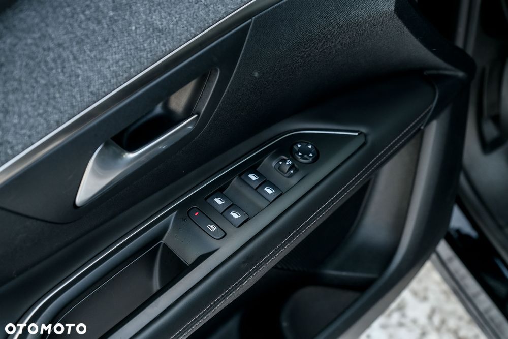 Peugeot 3008 BlueHDi 180 Stop & Start EAT8 Allure - 20