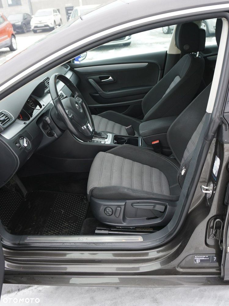 Volkswagen Passat CC - 14