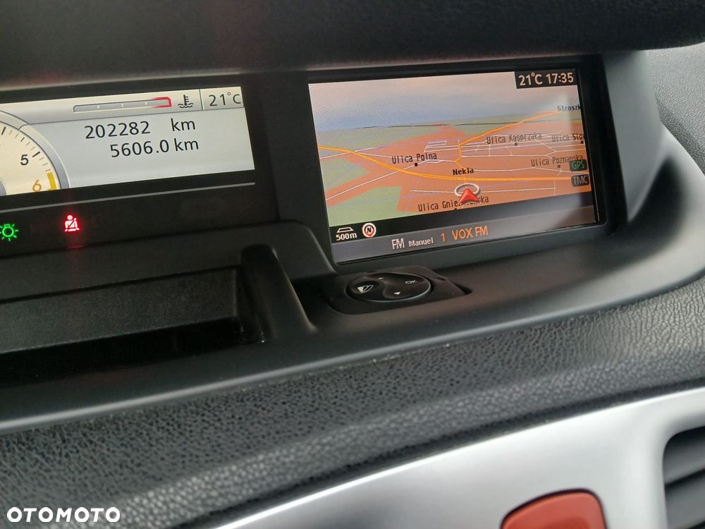 Renault Scenic - 10
