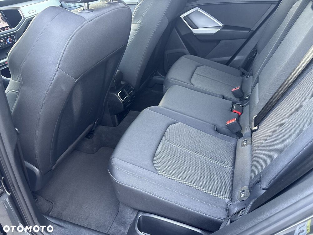 Audi Q3 Sportback - 28