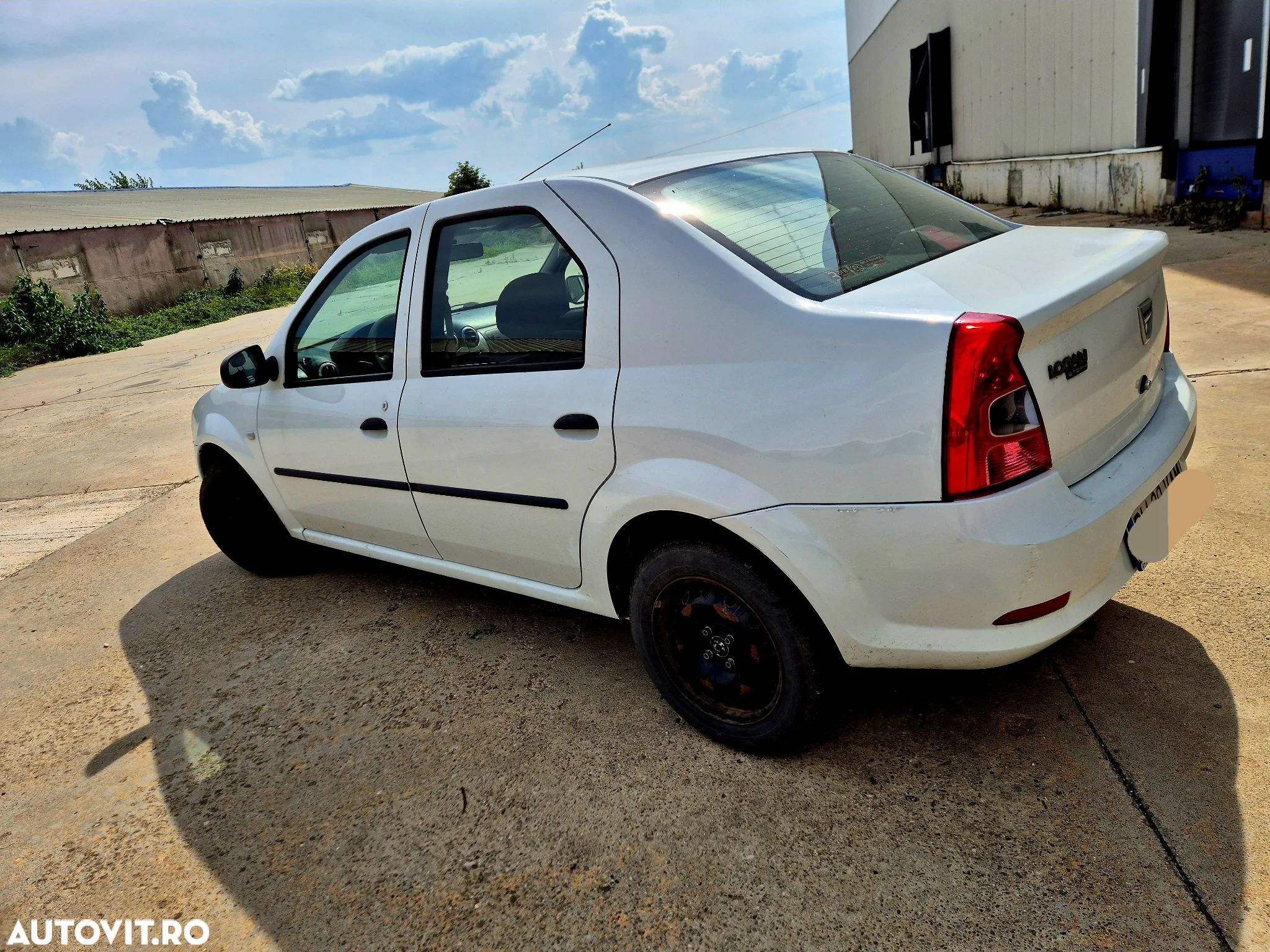 Dacia Logan - 5
