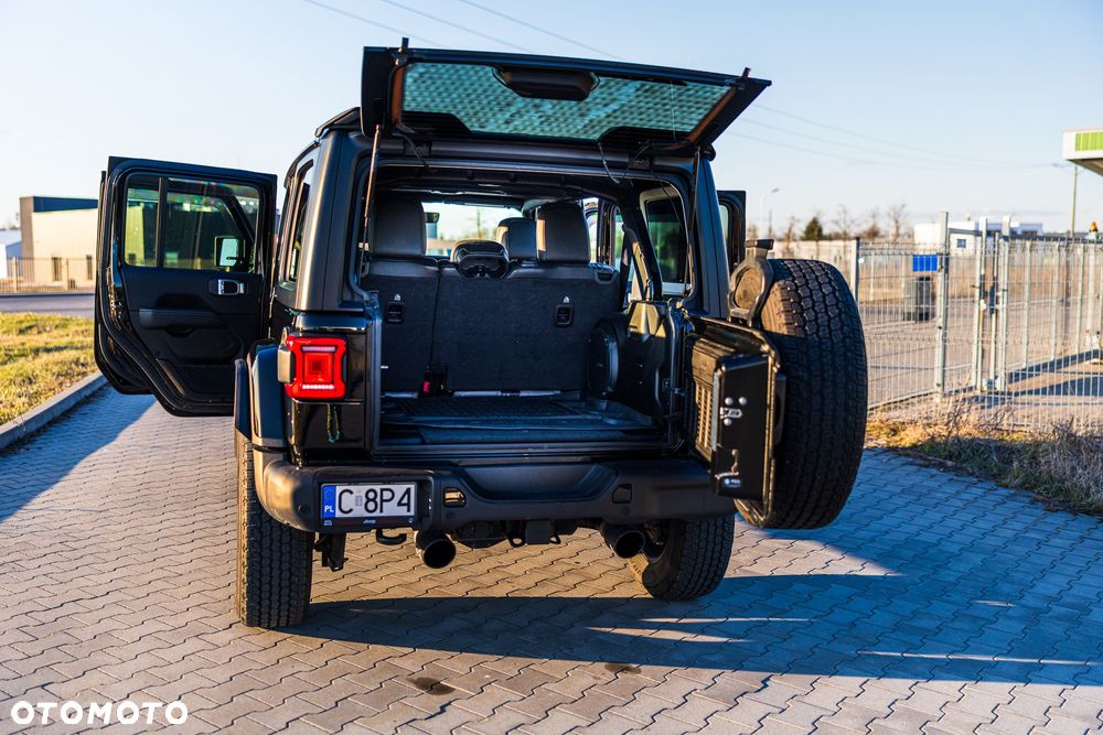 Jeep Wrangler 3.6 Unlim Sahara - 6