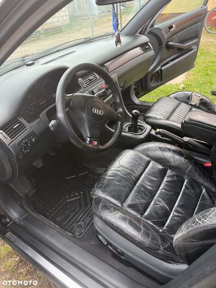 Audi A6 Limousine 2.8 - 9