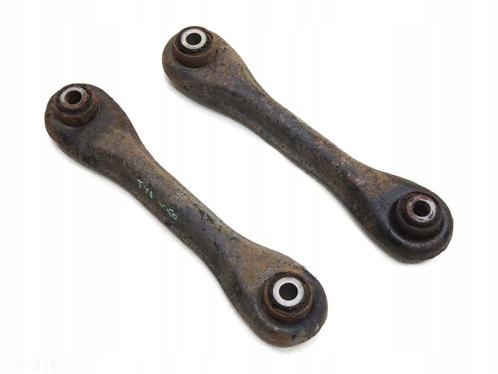 WAHACZ TYŁ TYLNY VOLVO V50 - 1