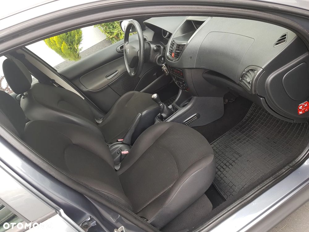 Peugeot 206 plus 1.1 Presence - 6