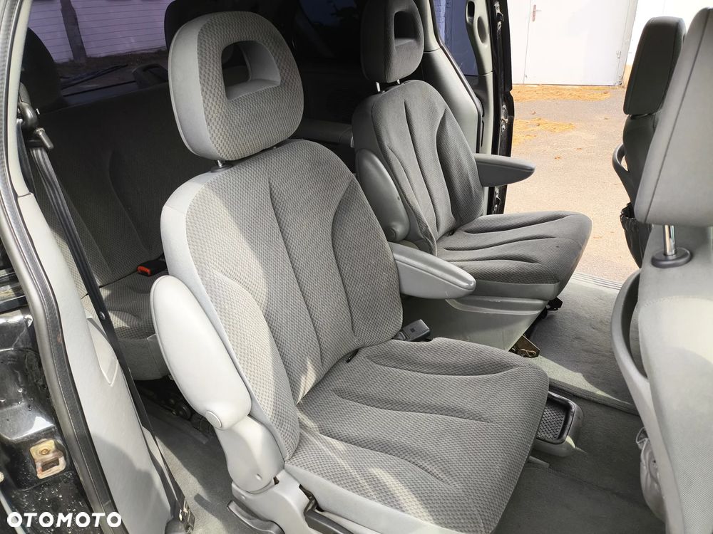 Chrysler Grand Voyager 2.8 CRD LX - 8