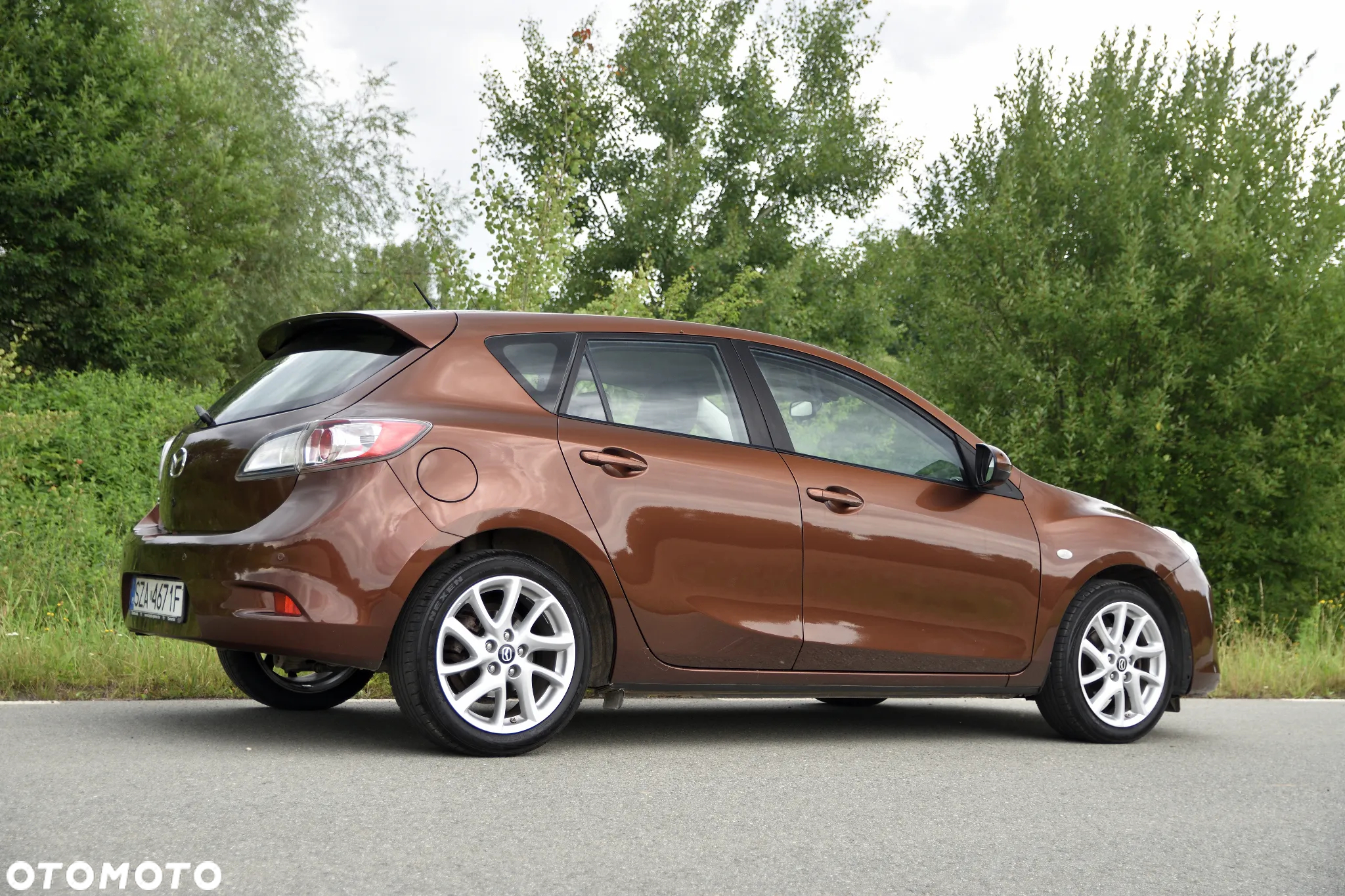 Mazda 3 1.6 Exclusive + - 9
