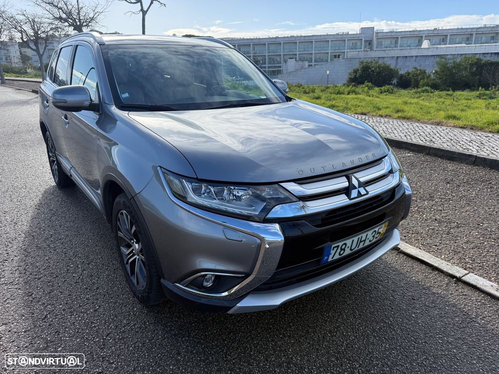 Mitsubishi Outlander 2.2 DI-D Intense+ - 4
