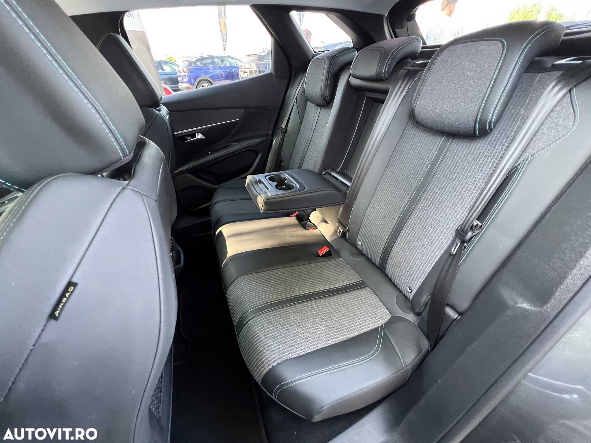 Peugeot 3008 1.5 BlueHDI 130 EAT8 Allure Pack - 14