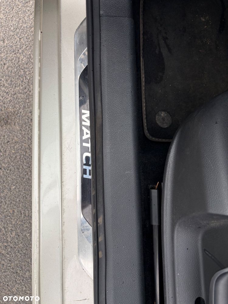 Volkswagen Jetta 1.4 TSI DSG Match - 29