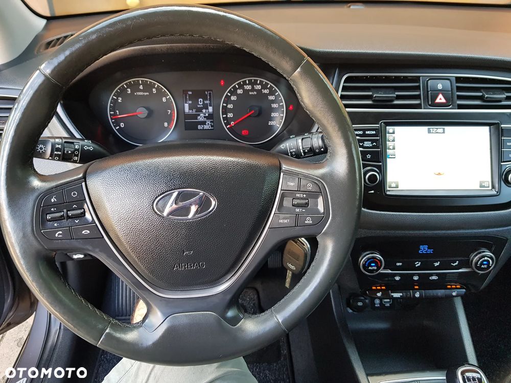 Hyundai i20 blue 1.2 Advantage+ - 29