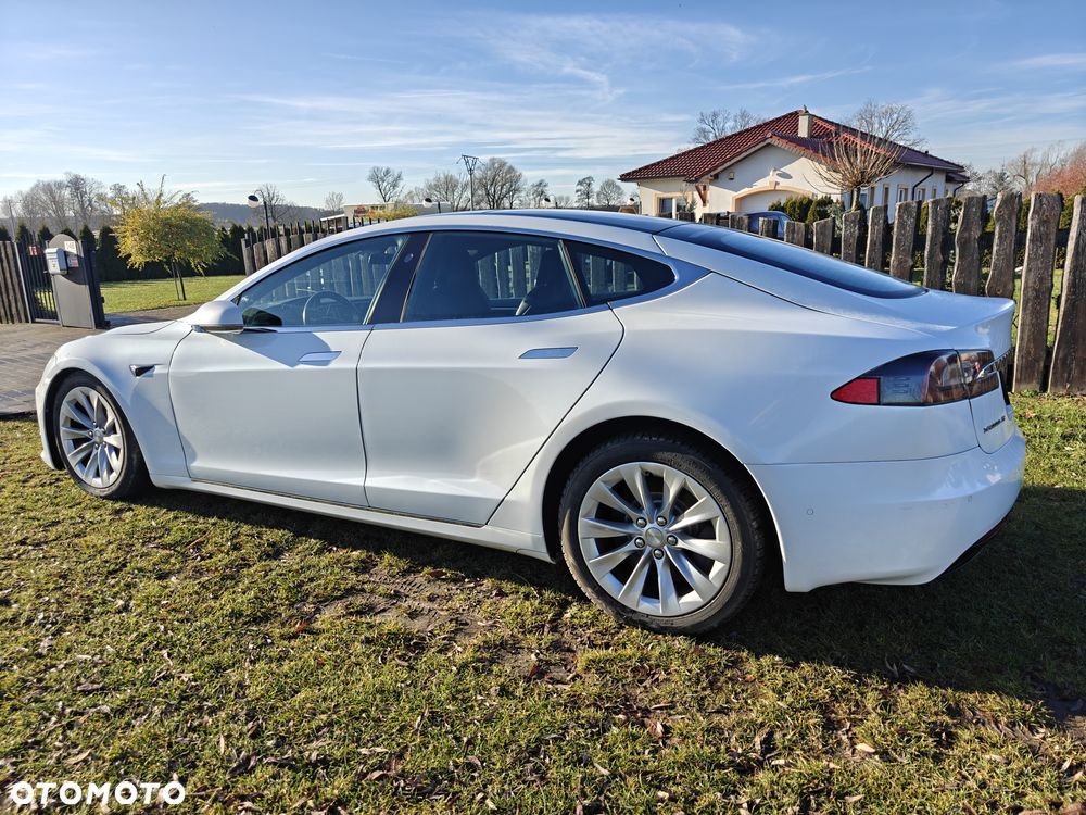Tesla Model S Long Range Plus - 7