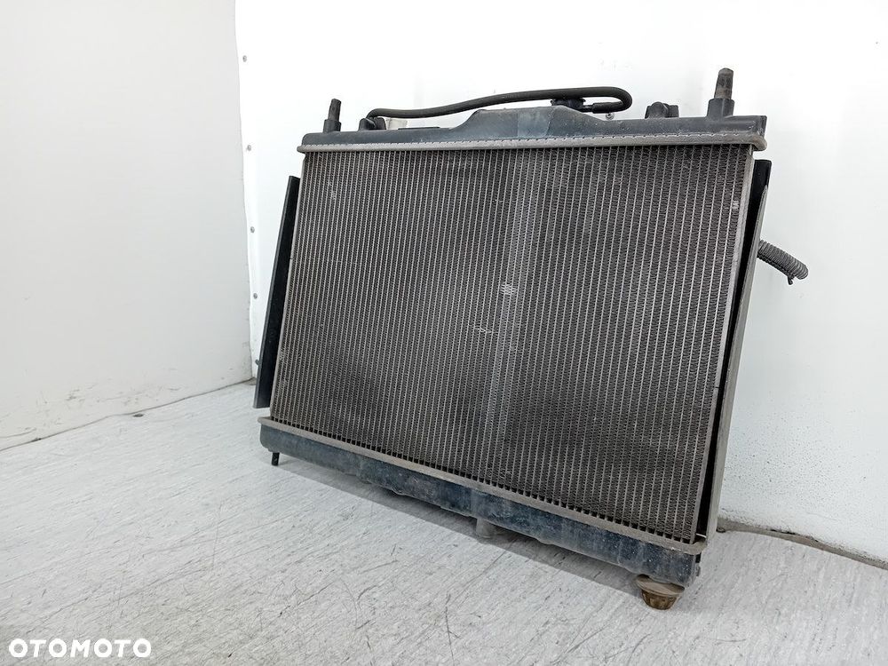 CHŁODNICA WODY Z WENTYLATOREM NISSAN TIIDA 1.6 16V - 6