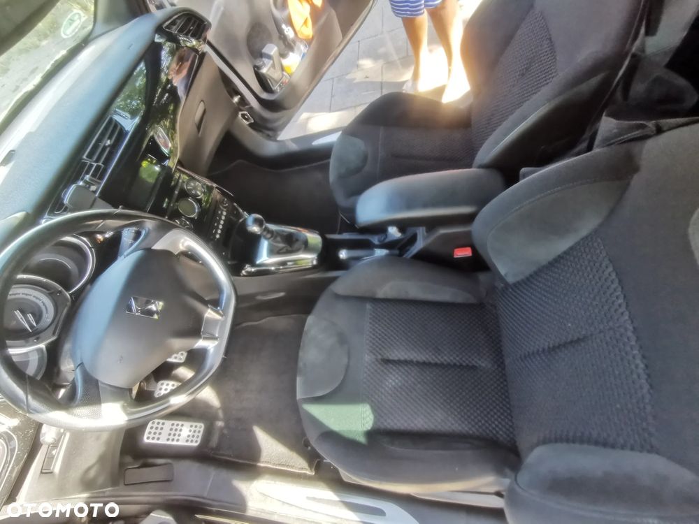 Citroën DS3 1.6 THP Ultra Prestige - 17