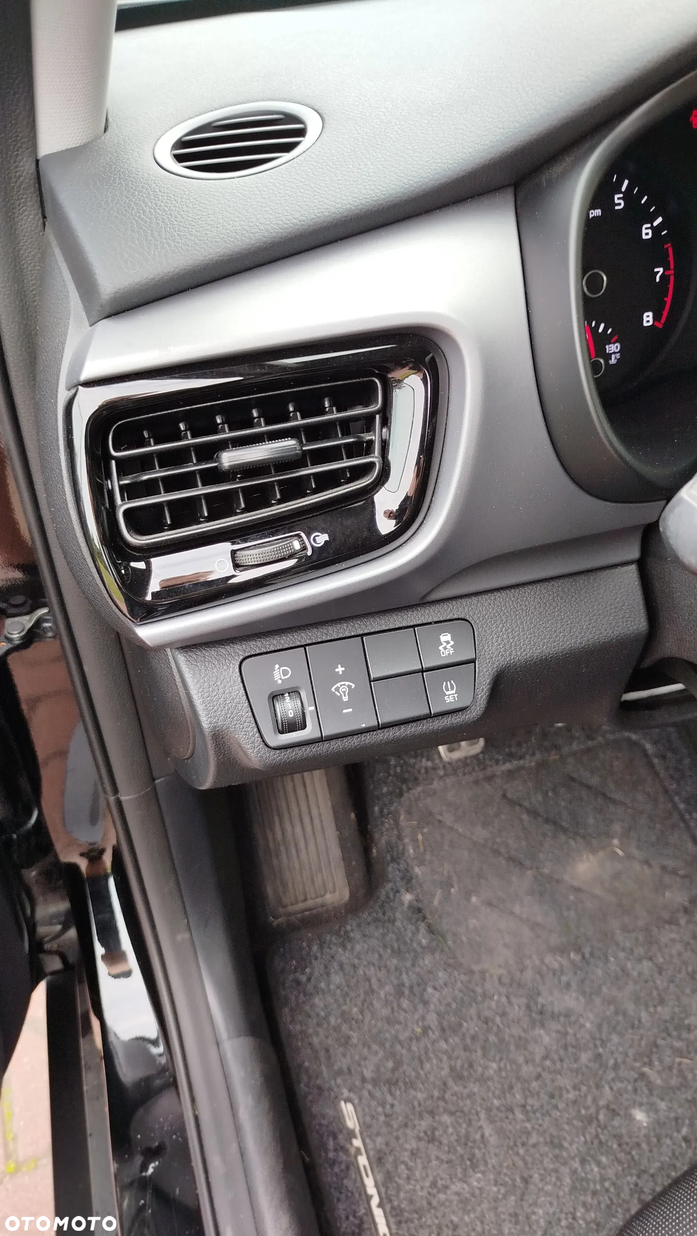 Kia Stonic - 17