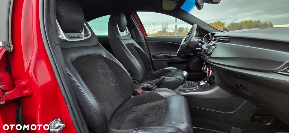 Alfa Romeo Giulietta ver-1-4-tb - 2