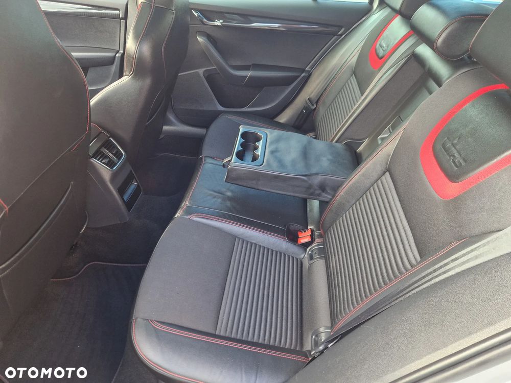 Skoda Octavia III Combi Diesel RS - 13