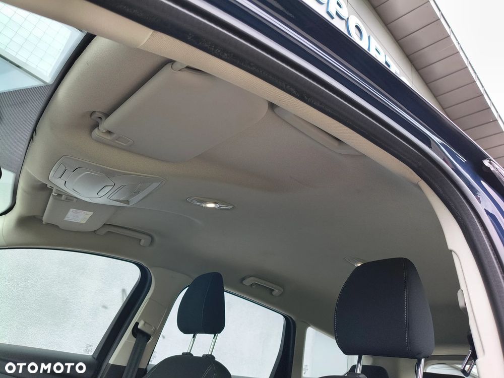 Ford Kuga 1.5 EcoBoost 2x4 Business Edition - 22