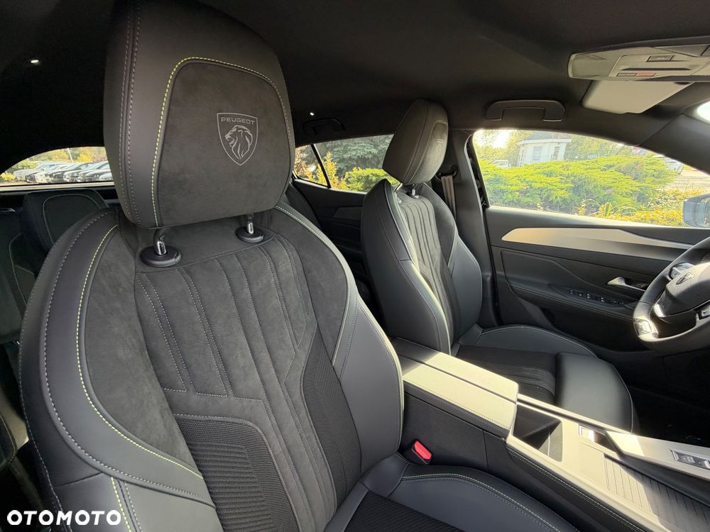 Peugeot 408 - 19