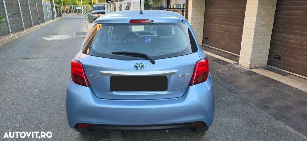 Toyota Yaris - 4