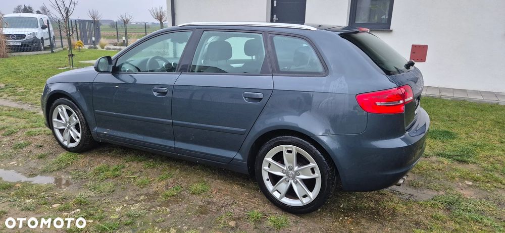 Audi A3 Sportback - 4