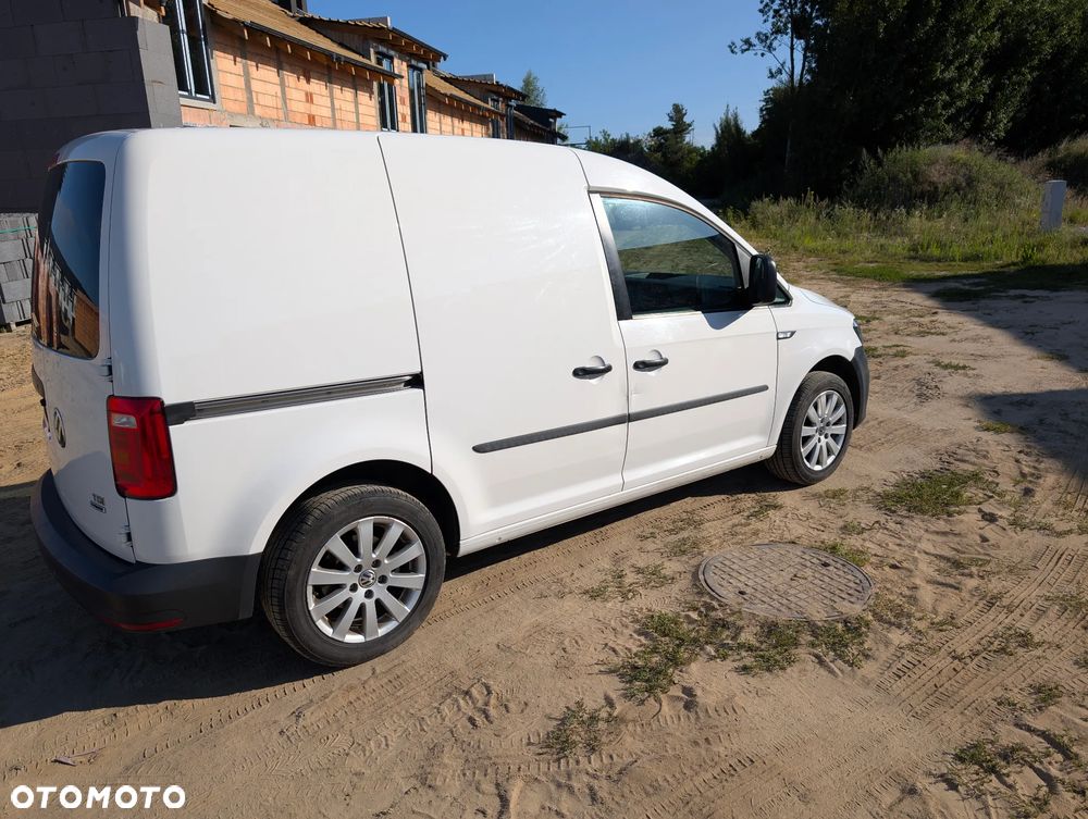Volkswagen Caddy - 4