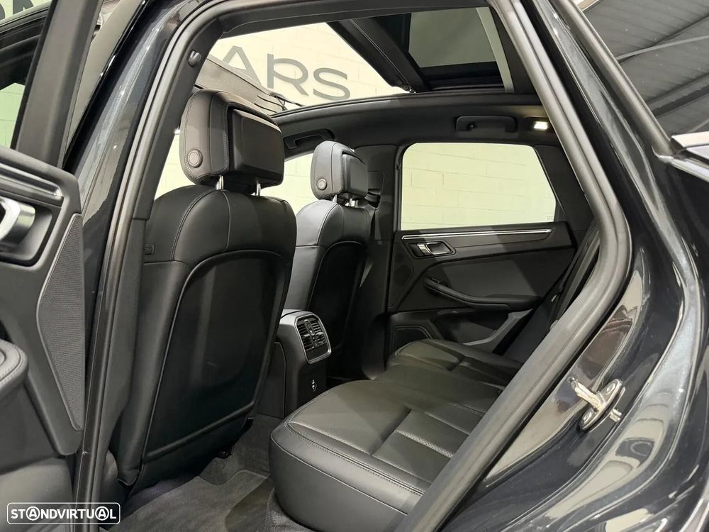 Porsche Macan T - 36