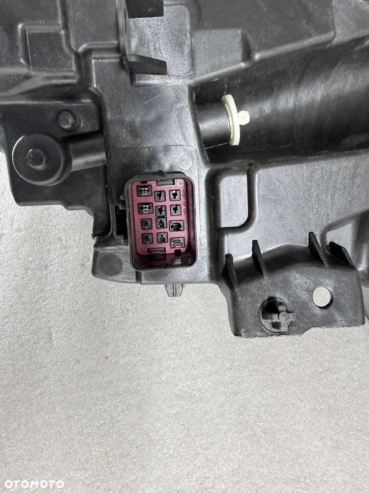 Reflektor Przód strona prawa Volvo XC60 II 32337375 MID LIFT - 7