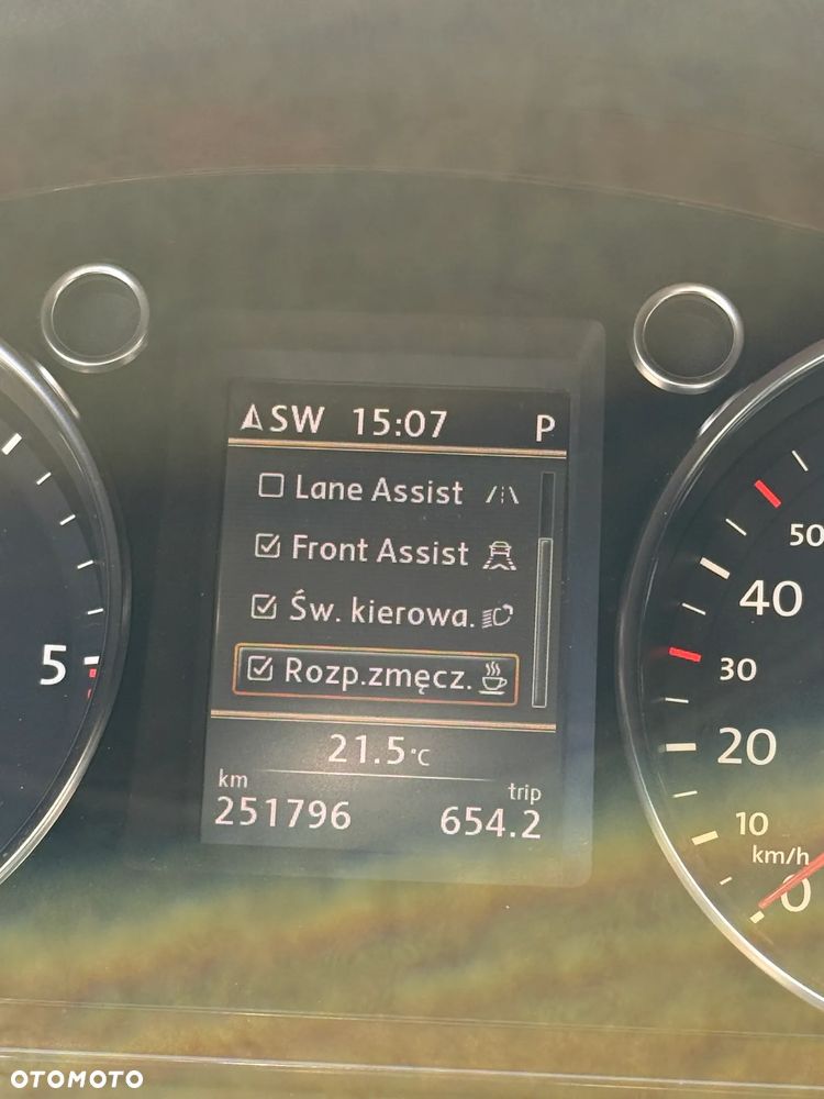 Volkswagen Passat 2.0 TDI Highline DSG - 22