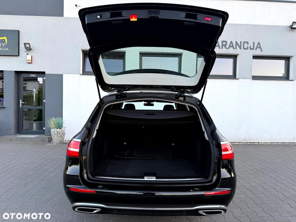 Mercedes-Benz Klasa E 220 d Business Edition 9G-TRONIC - 27
