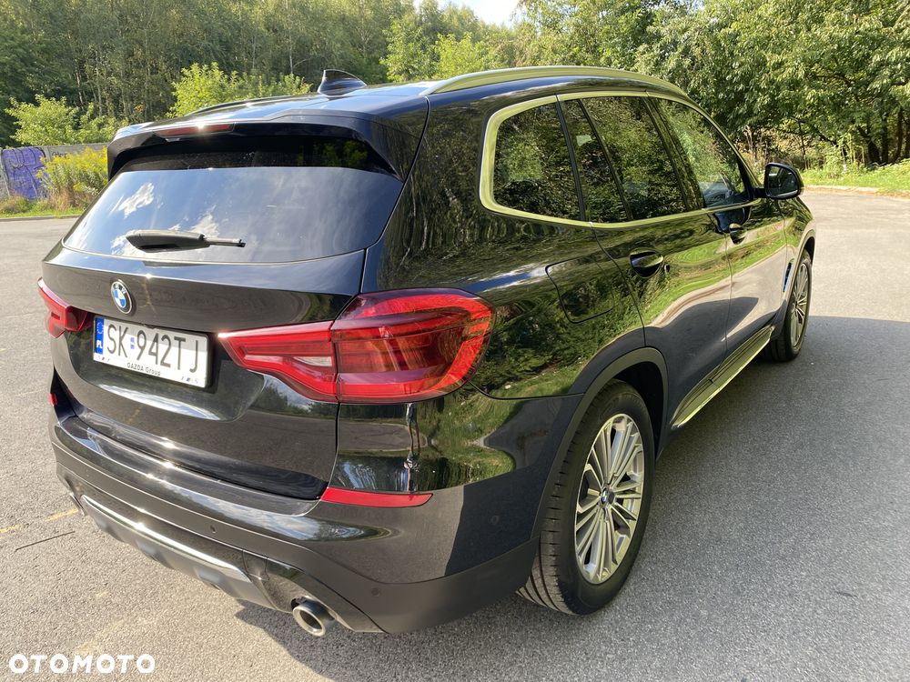 BMW X3 xDrive20i Luxury Line - 16