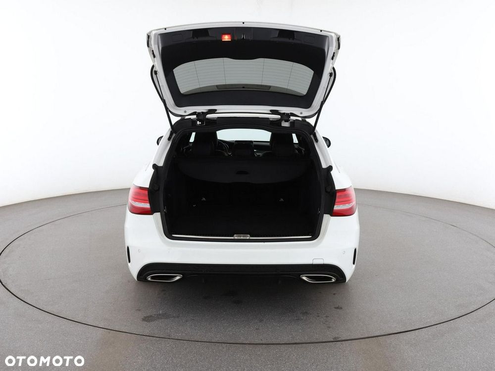 Mercedes-Benz Klasa C 180 9G-TRONIC AMG Line - 20
