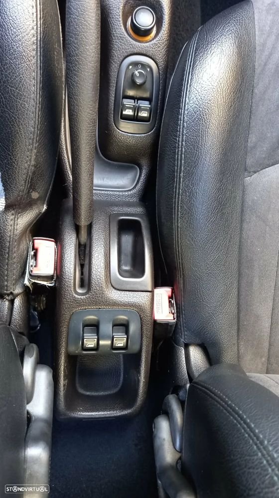Peugeot 206 2.0 HDi XT — fotografia 5