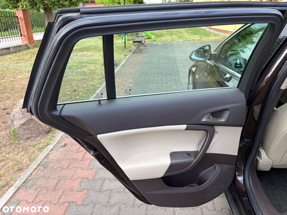 Opel Insignia 1.6 Turbo Cosmo - 26