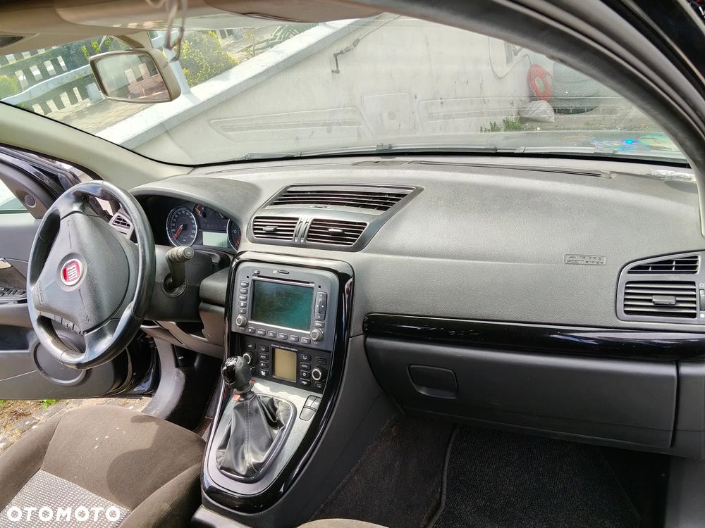 Fiat Croma 1.9 JTD Dynamic - 11