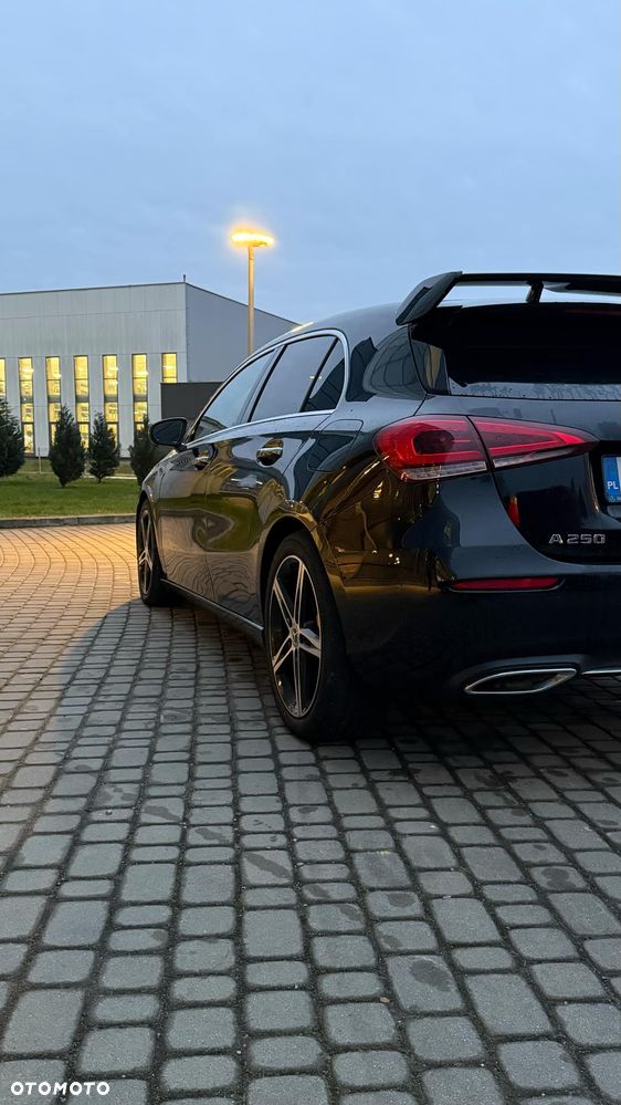 Mercedes-Benz Klasa A 250 4Matic 7G-DCT Progressive - 9