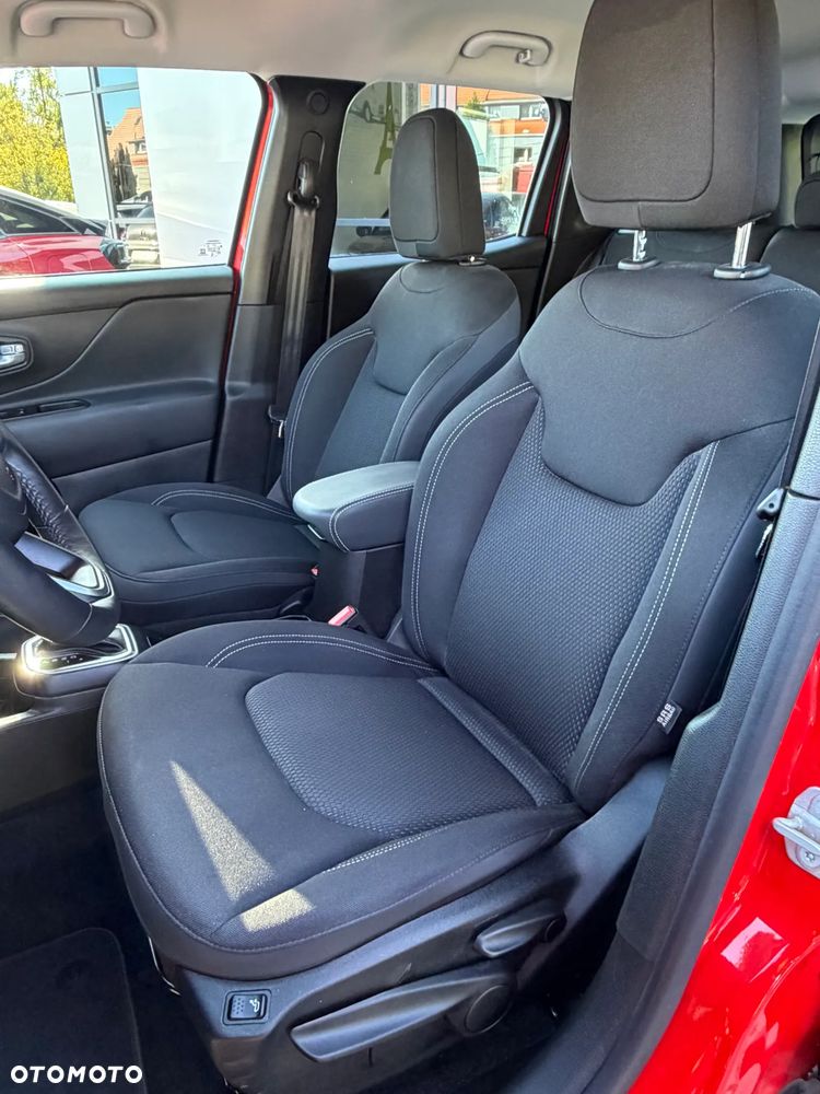 Jeep Renegade 1.5 T4 mHEV Summit FWD S&S DCT - 12
