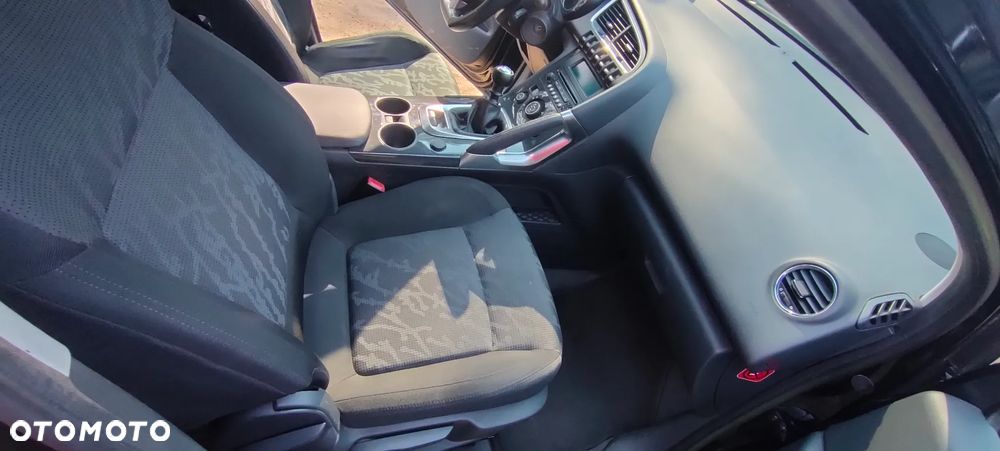 Peugeot 3008 1.6 Premium+ - 9